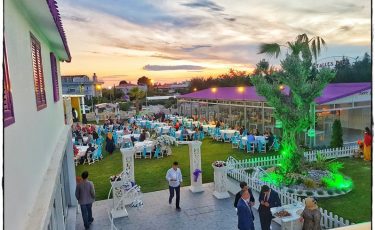 Narlıdere ebruli garden kır düğünü mekanı